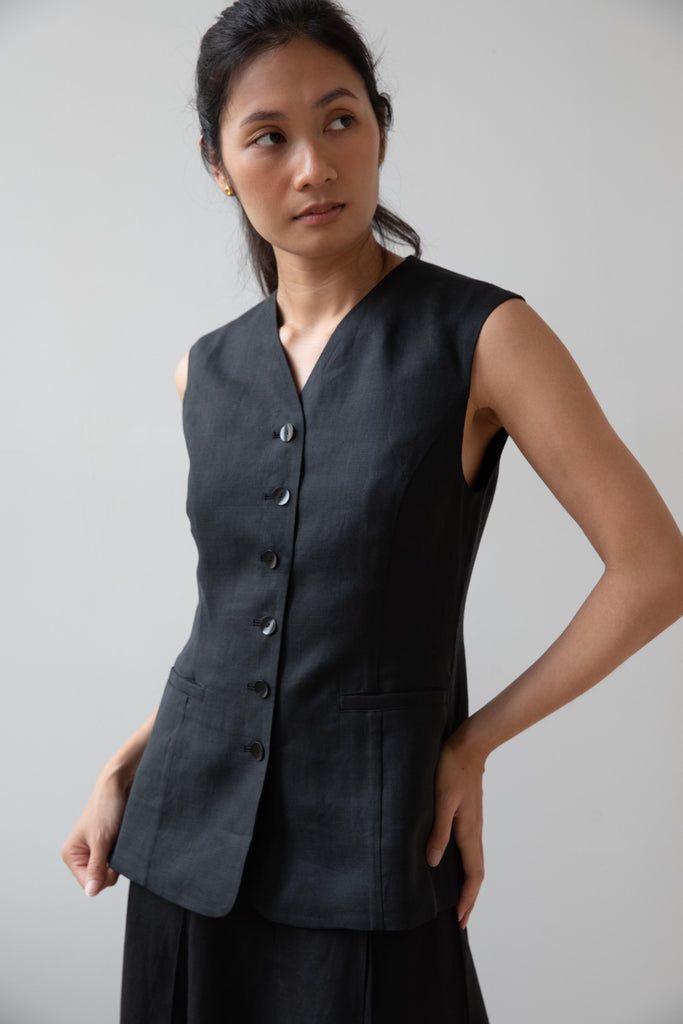 The Loom | Tailored Vest in Black
