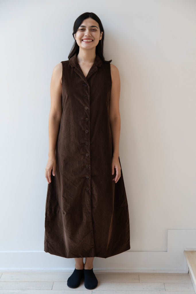 Album di Famiglia | Velvet Long Sleeveless Dress in Coffee