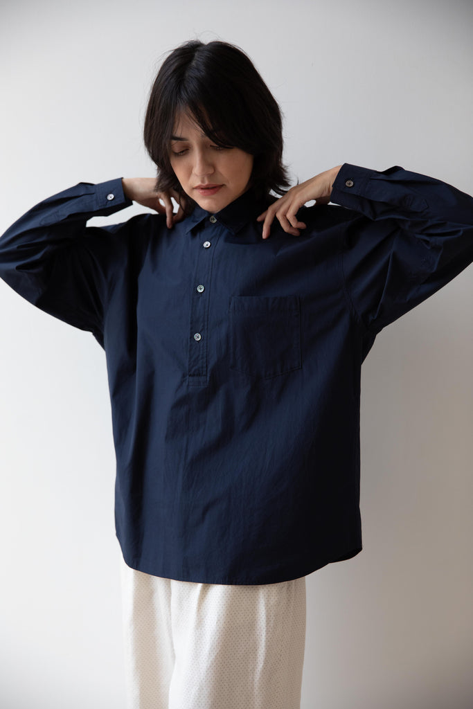 Arts & Science | Regular Collar Standard Shirt Pullover in Navy