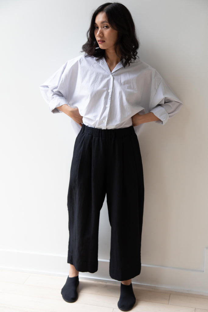 Apuntob | Pleated Linen Wool Trouser in Black