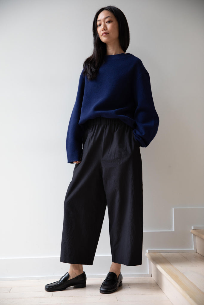 École de Curiosités | Pierre Pants in Black