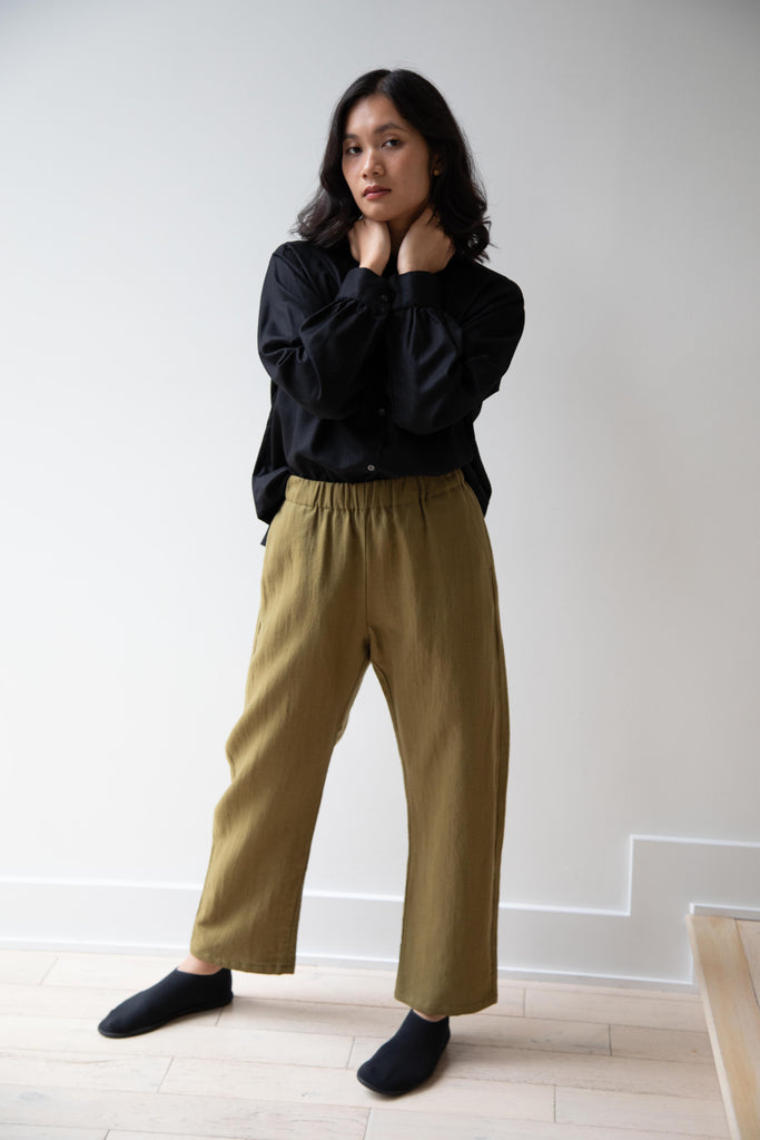 Apuntob | Curved Wool Linen Trouser in Forest