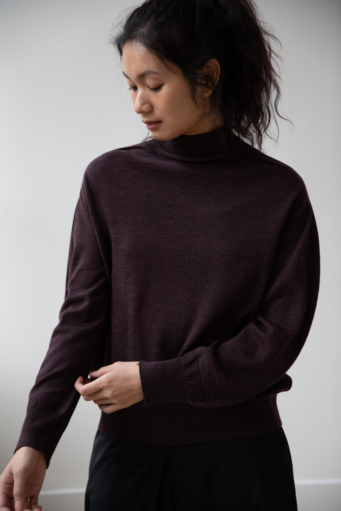 Aseedonclöud | Seiyakou High Neck Knit in Brown