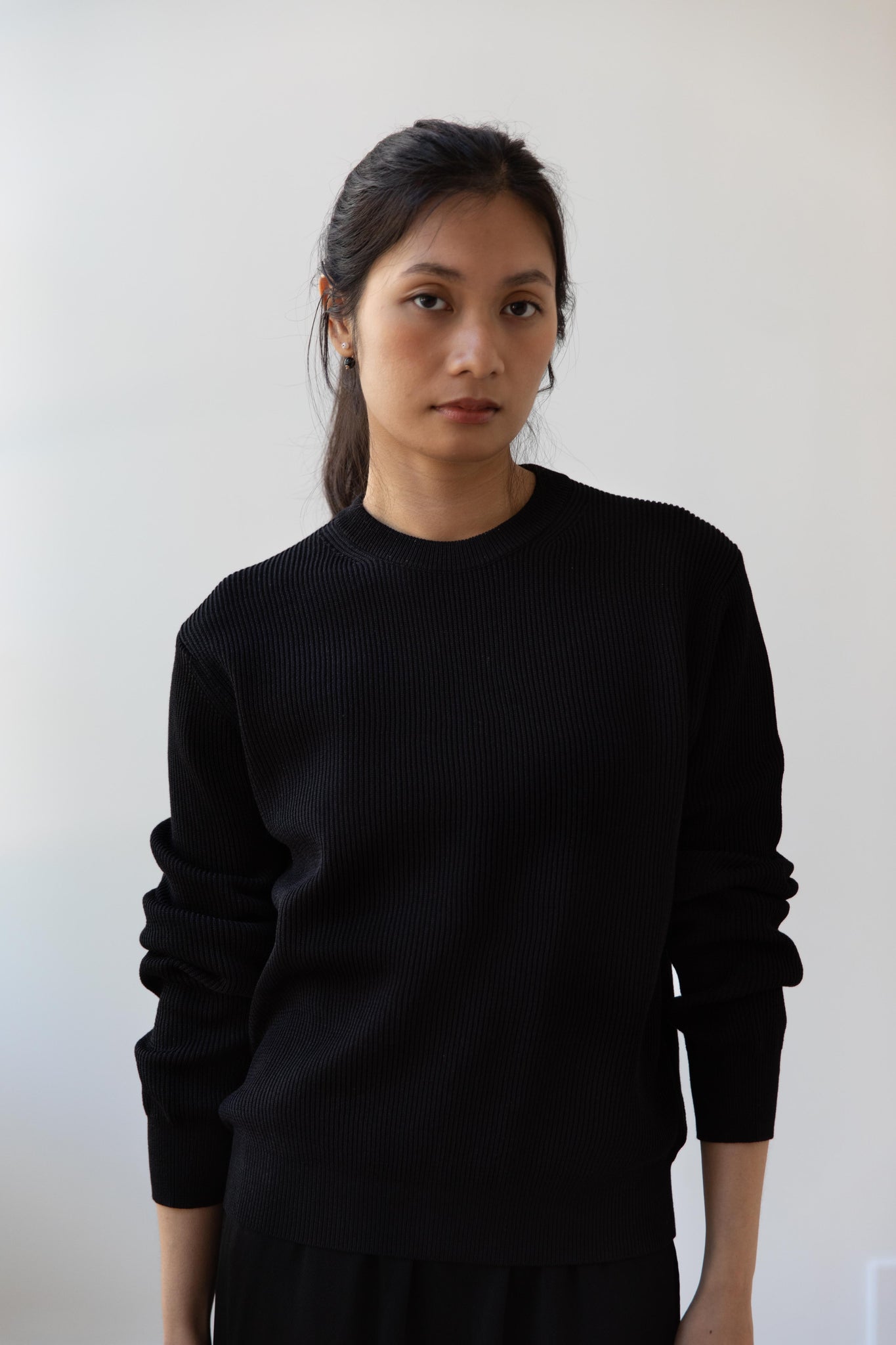rennes — Auralee | Flat Yarn Rib Knit Pullover in Black