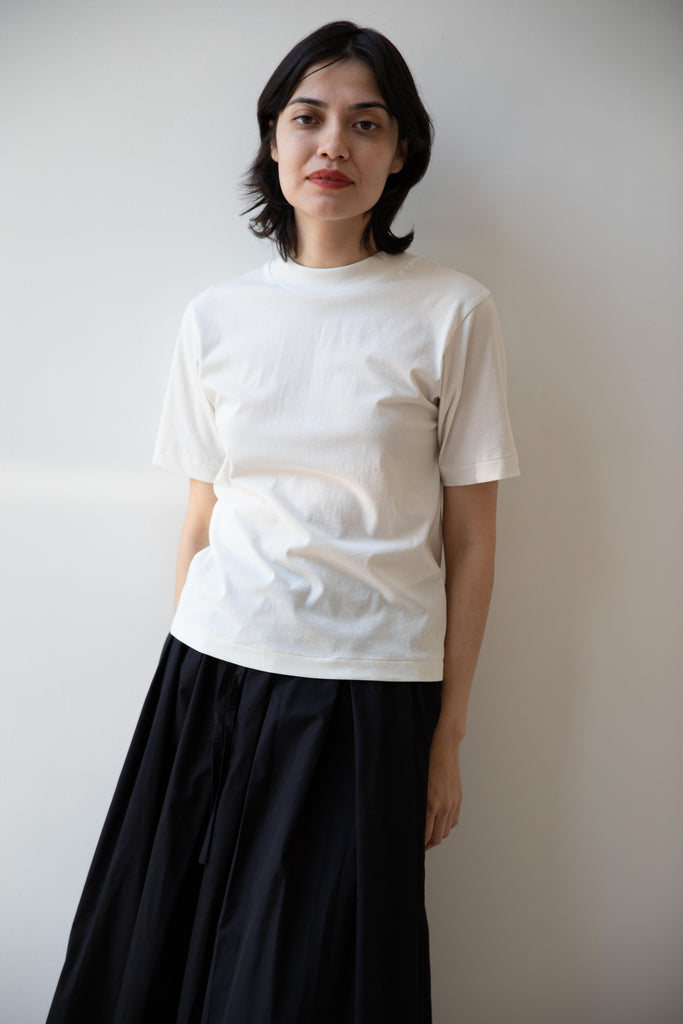 Aton | Fresca Nubuck T-Shirt in Warm White