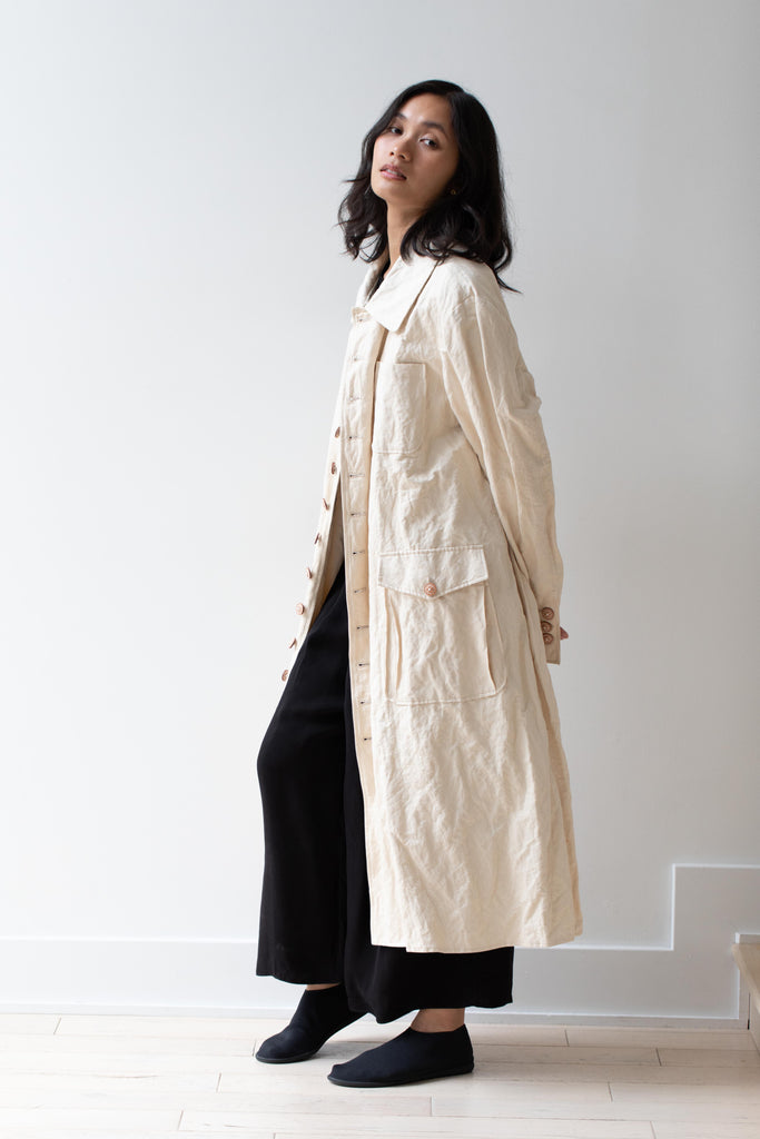 The Backward Vendor | Mariner Trench in Natural