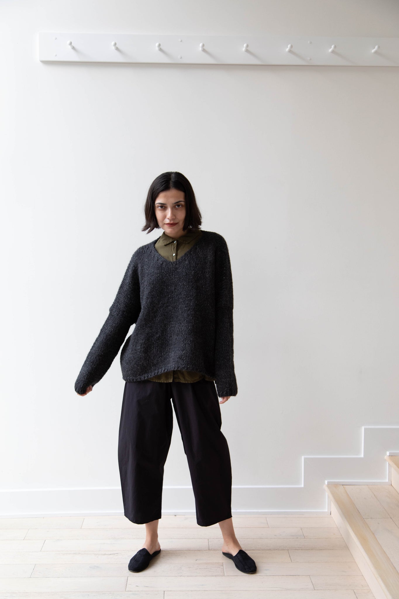 Album di Famiglia | Hand Knit Oversized V Neck Sweater in Slate