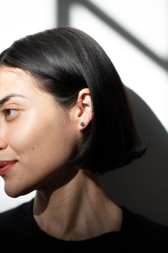 Kathryn Bentley | Large Dot Studs in Green Sapphire