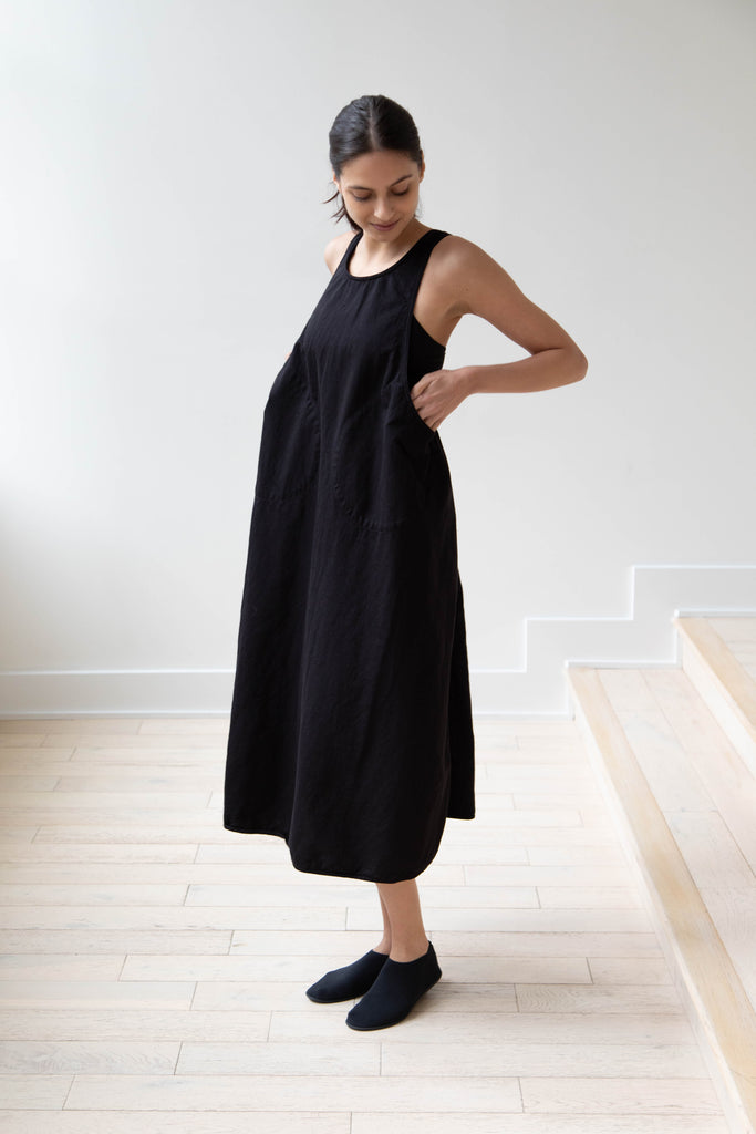 Veritecoeur | Apron Dress in Black
