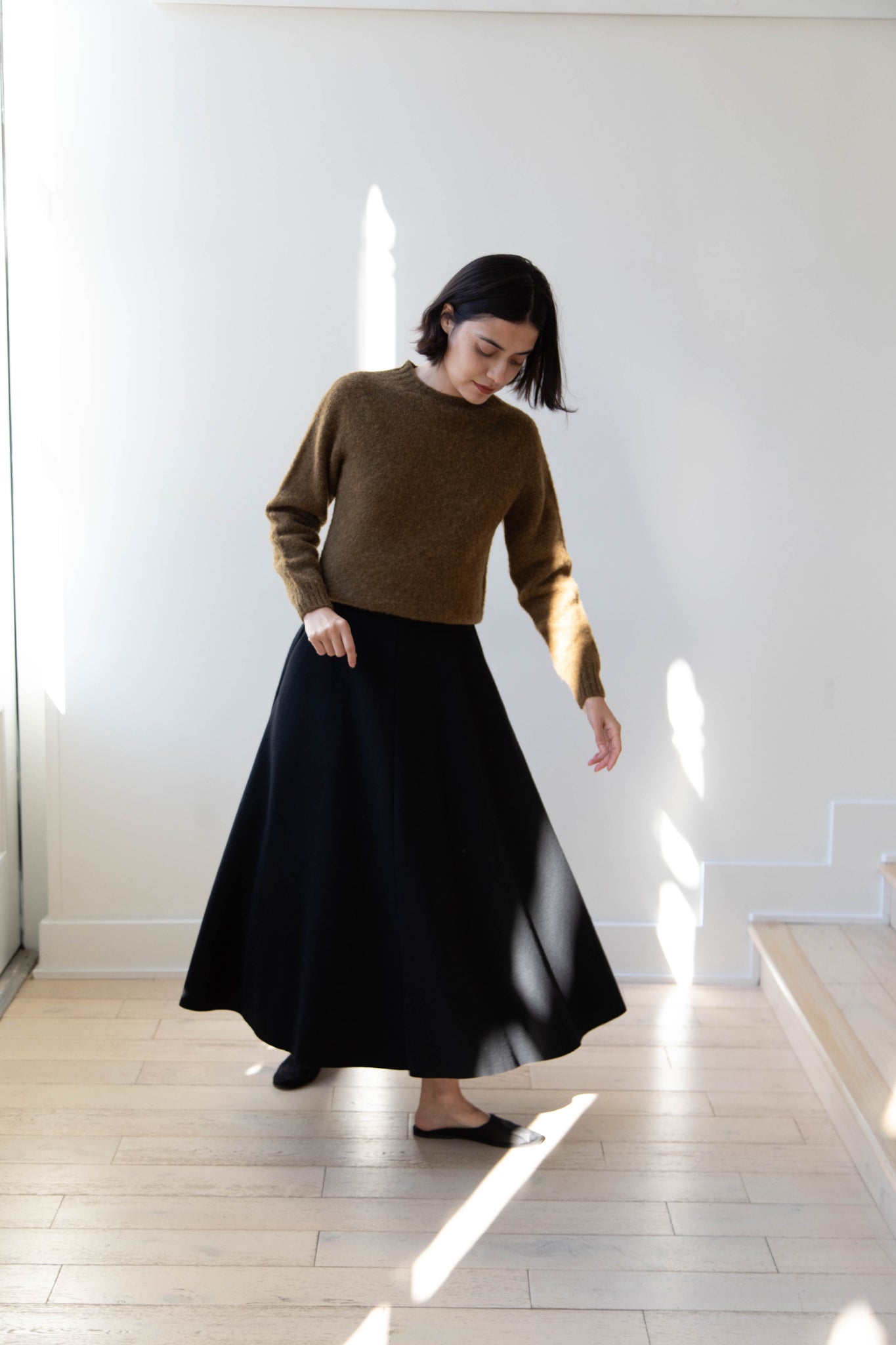 Aton | Flared Skirt in Black