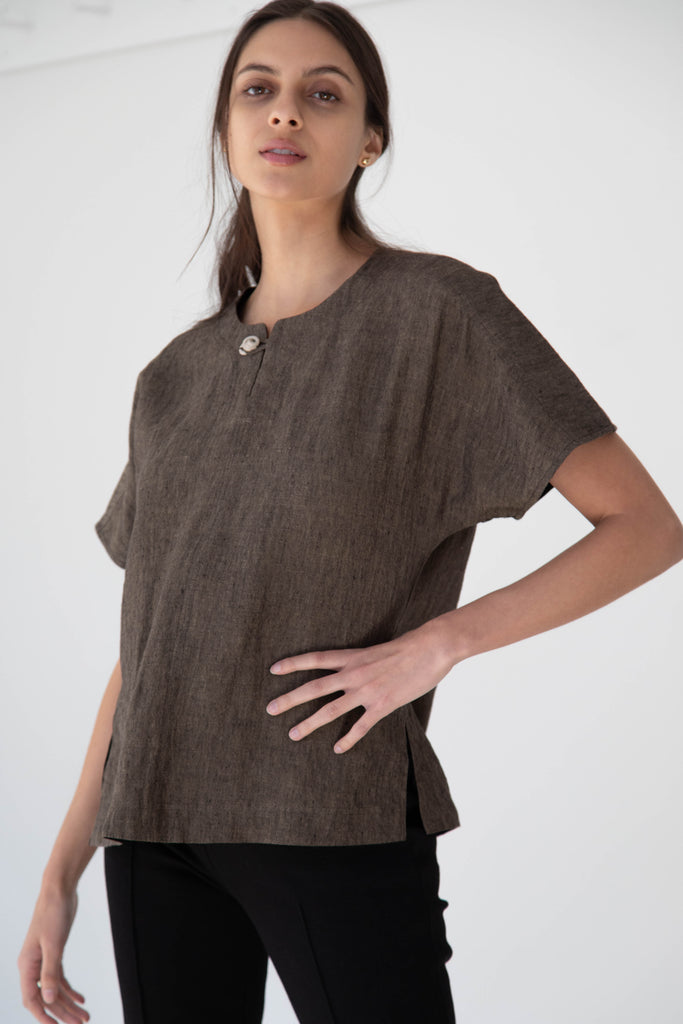 Seventyfive | Short Sleeve Top in Walnut Linen
