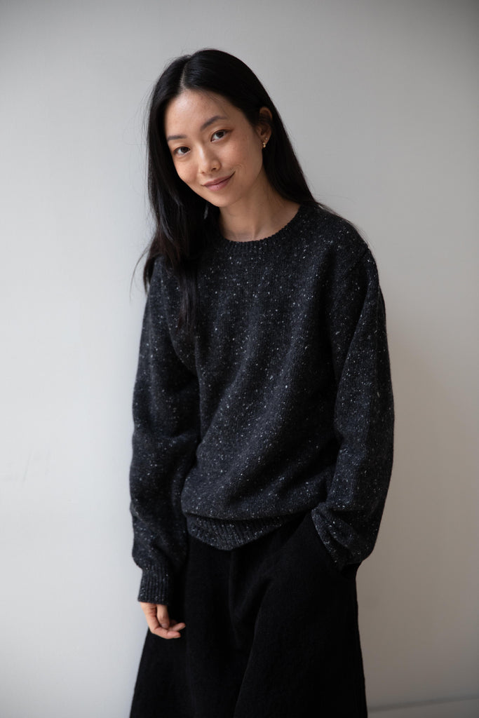 Evan Kinori | Crewneck Sweater in Black Wool Cashmere Tweed
