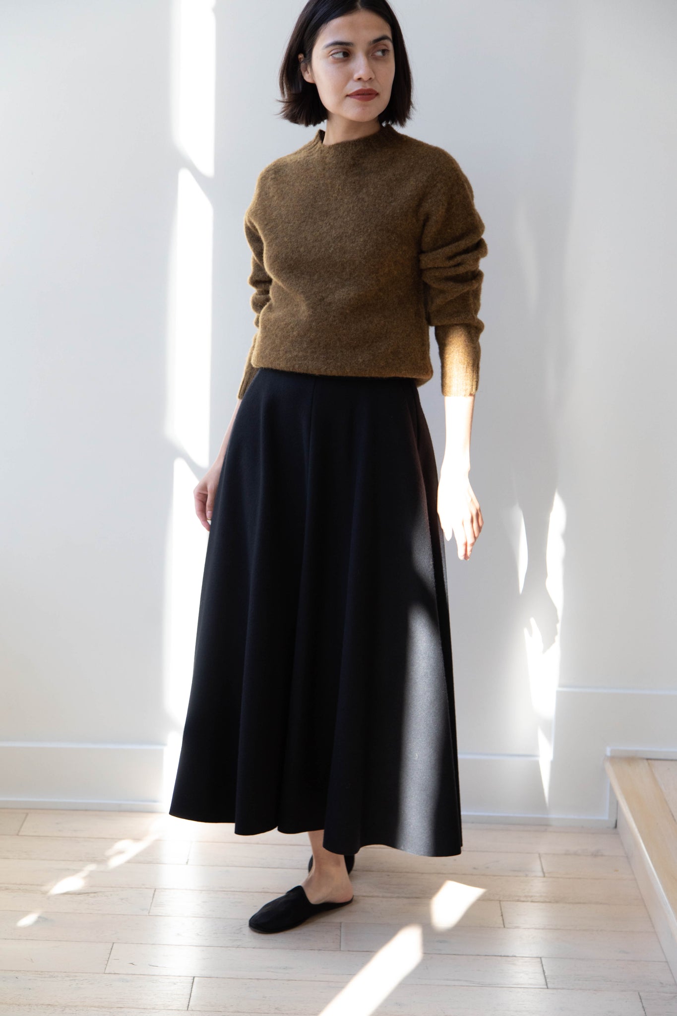 Aton | Flared Skirt in Black