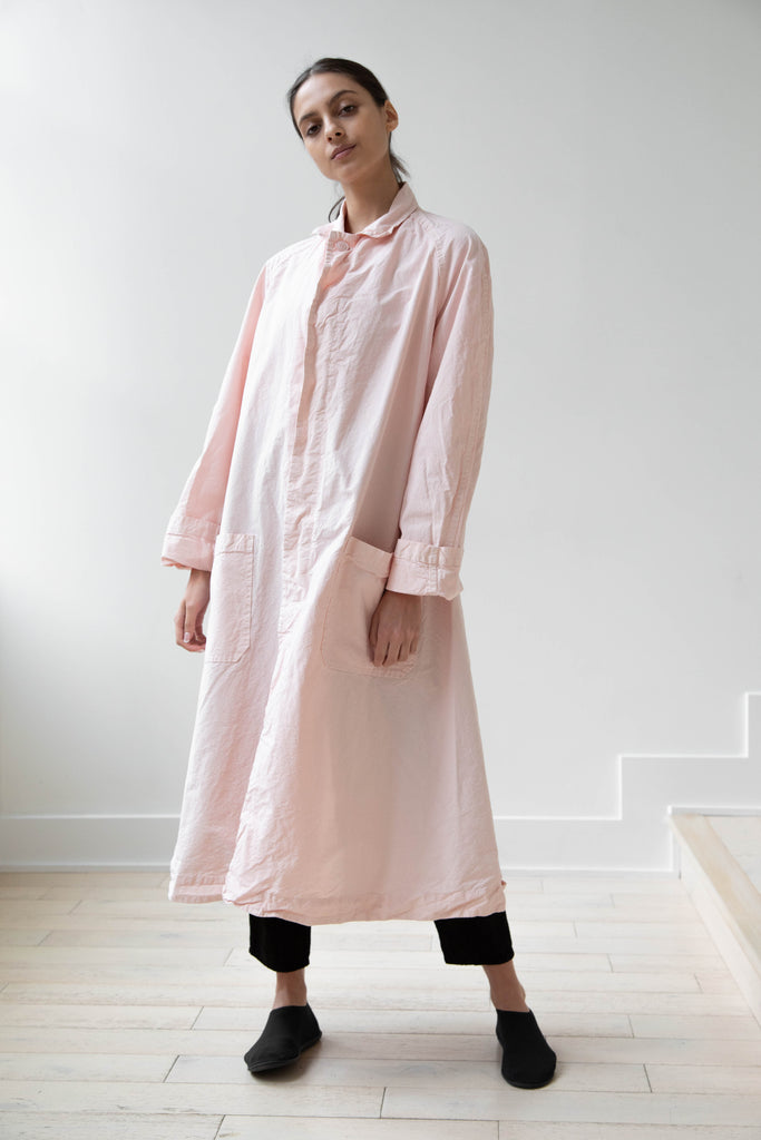 Veritecoeur | Garment Dyed Coat in Washed Pink
