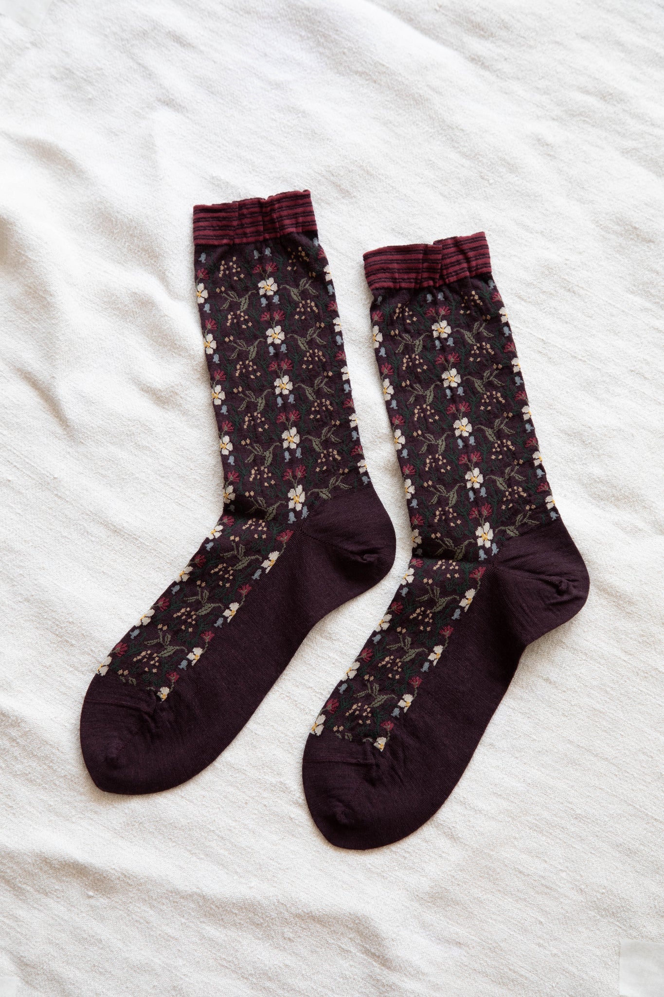 rennes — Antipast  Wall Flower Socks in Wine