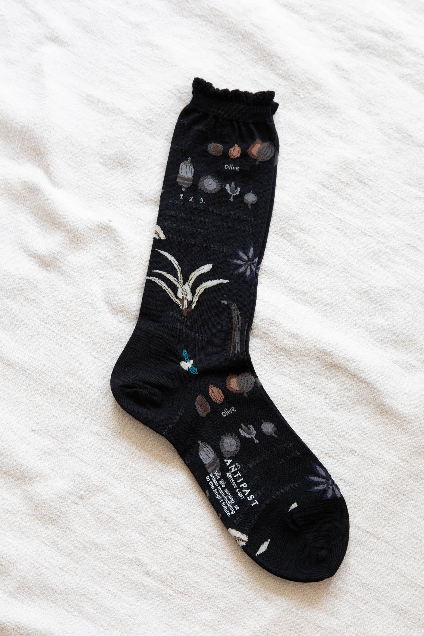 Antipast | Botanical Socks in Black