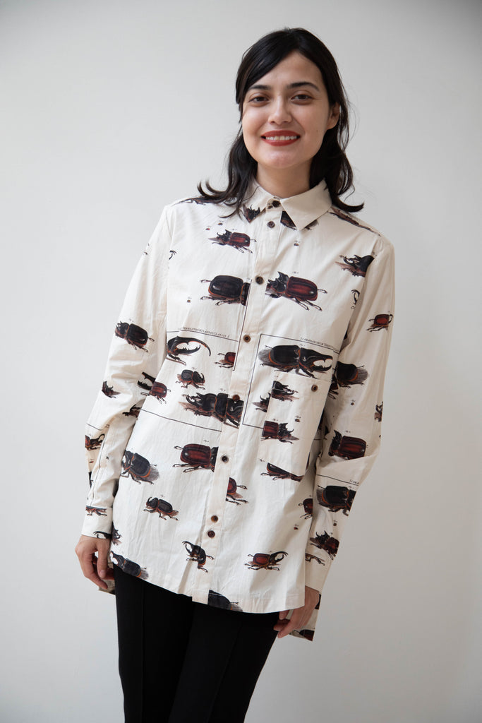 Aleksandr Manamïs | Slit Detail Top in Scarabs