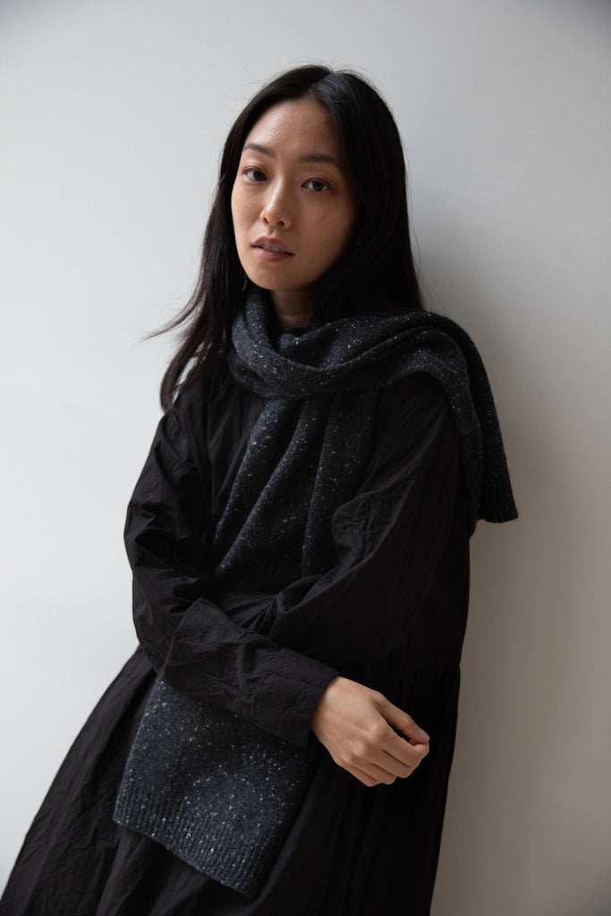 Evan Kinori | Knit Scarf in Black Wool Cashmere Tweed
