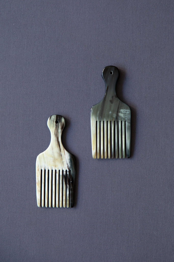 Handle Comb