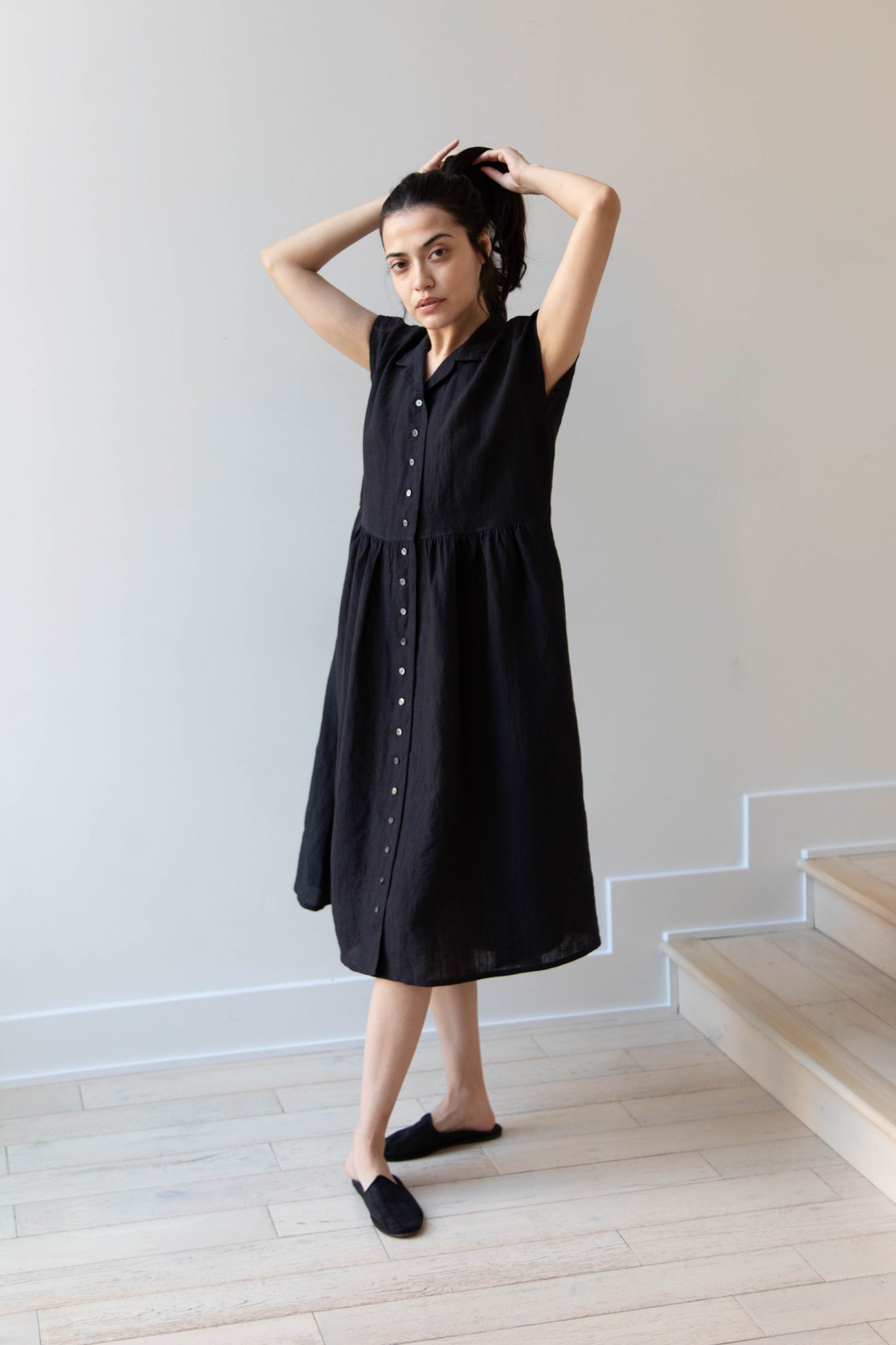 Soil | Petit Collar Linen Dress in Black