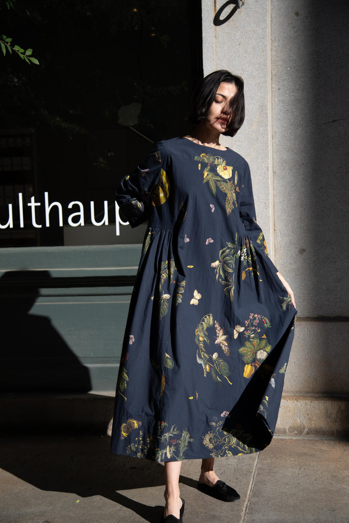 Aleksandr Manamïs | Botanical Dress in Natura Bleu