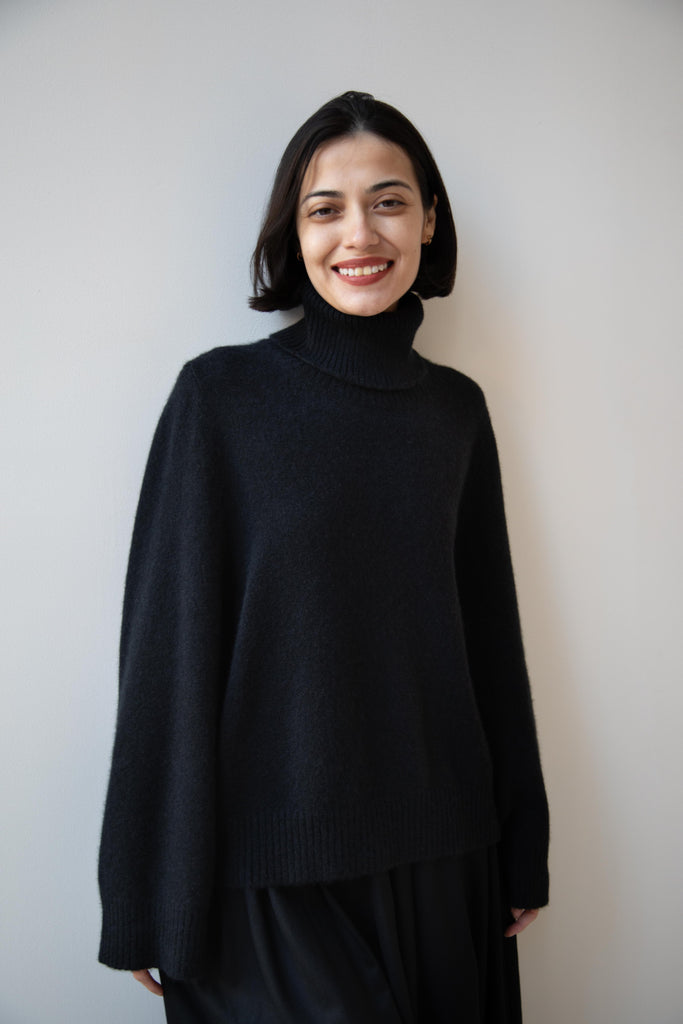 Boboutic | Cashmere Silk Turtleneck in Black