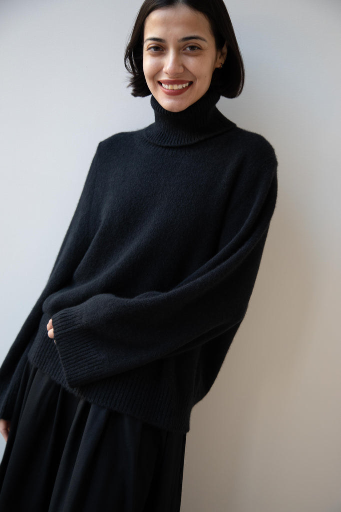 Boboutic | Cashmere Silk Turtleneck in Black