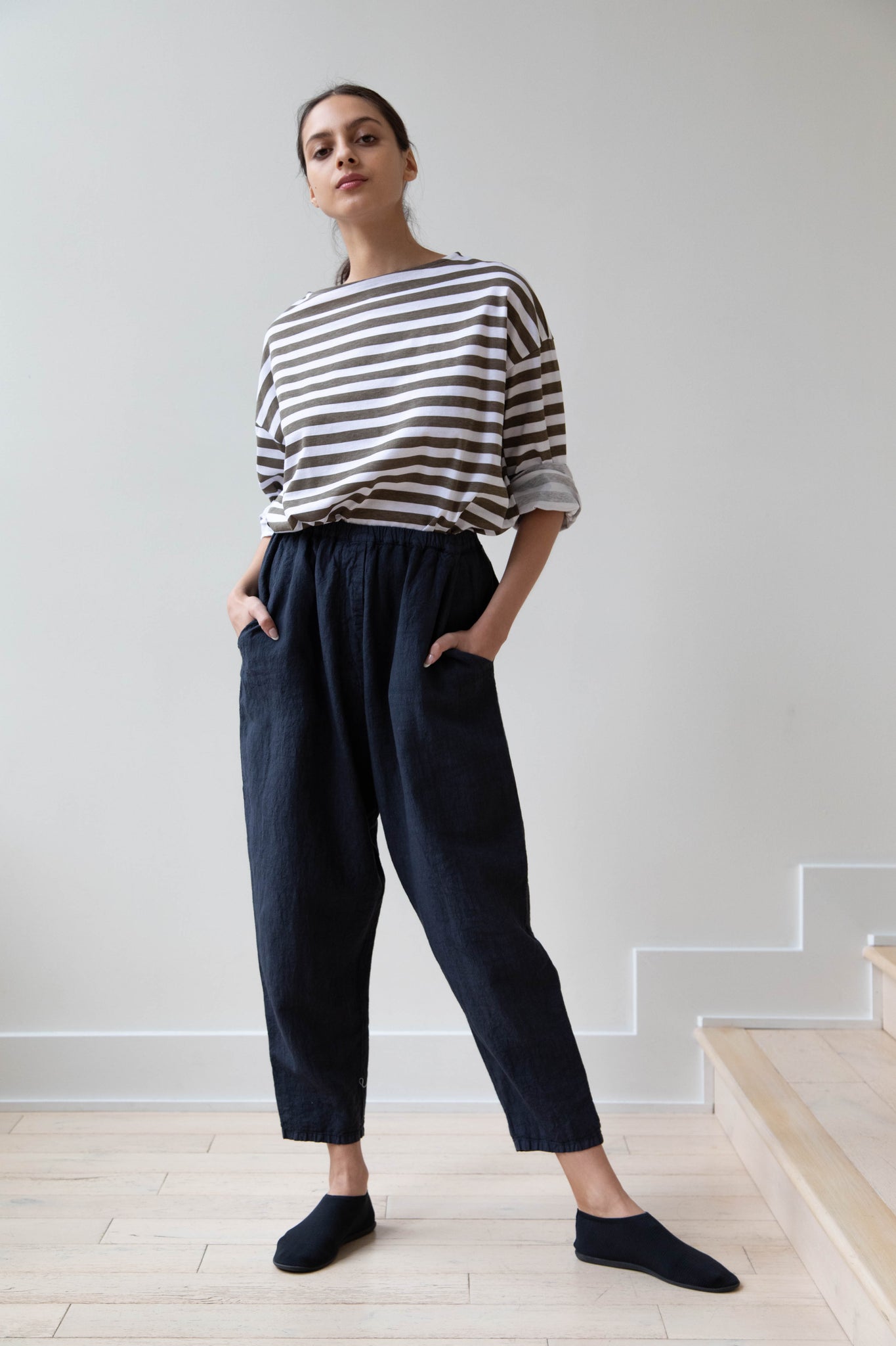 rennes — Manuelle Guibal | Worker Pant in Dark Denim Blue Linen