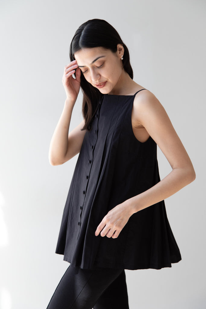 Unisecon | Sharrin Top in Black
