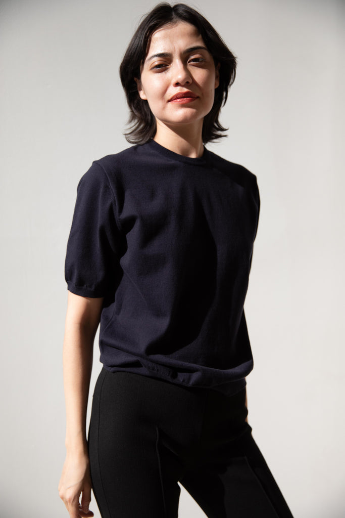 Aton | Fine Crewneck Short Sleeve Sweater in Navy