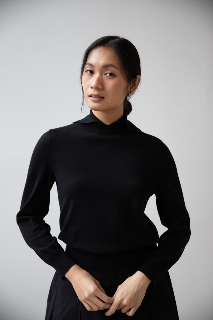 Old Man's Tailor | High Neck Wide Collar Pullover in Black