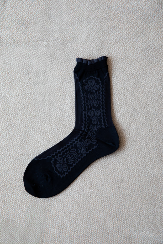 Antipast |See-Through Flower Socks in Black