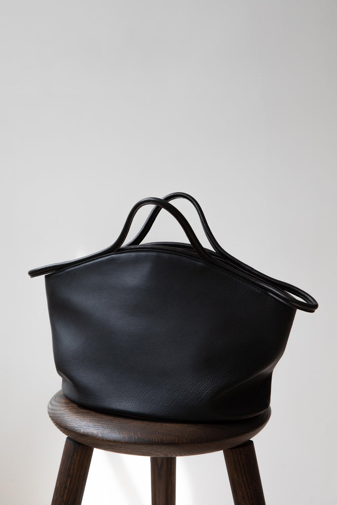 The Backward Vendor | Tide Hold Tote Bag in Charcoal