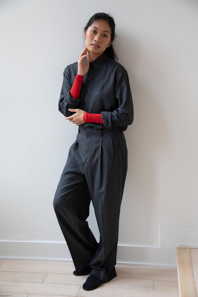 Auralee | Light Wool Two Tuck Trousers in Charcoal
