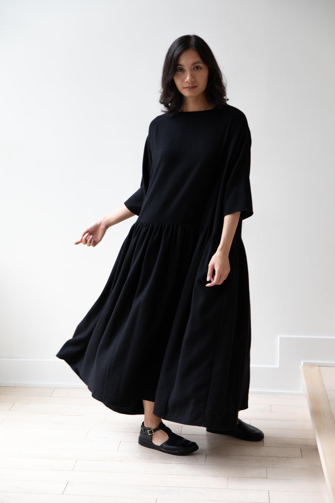 Apuntob | Cashmere Dress in Black