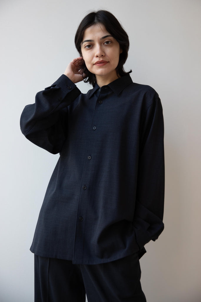 Aton | Loose Fit Shirt in Navy Tropical Wool