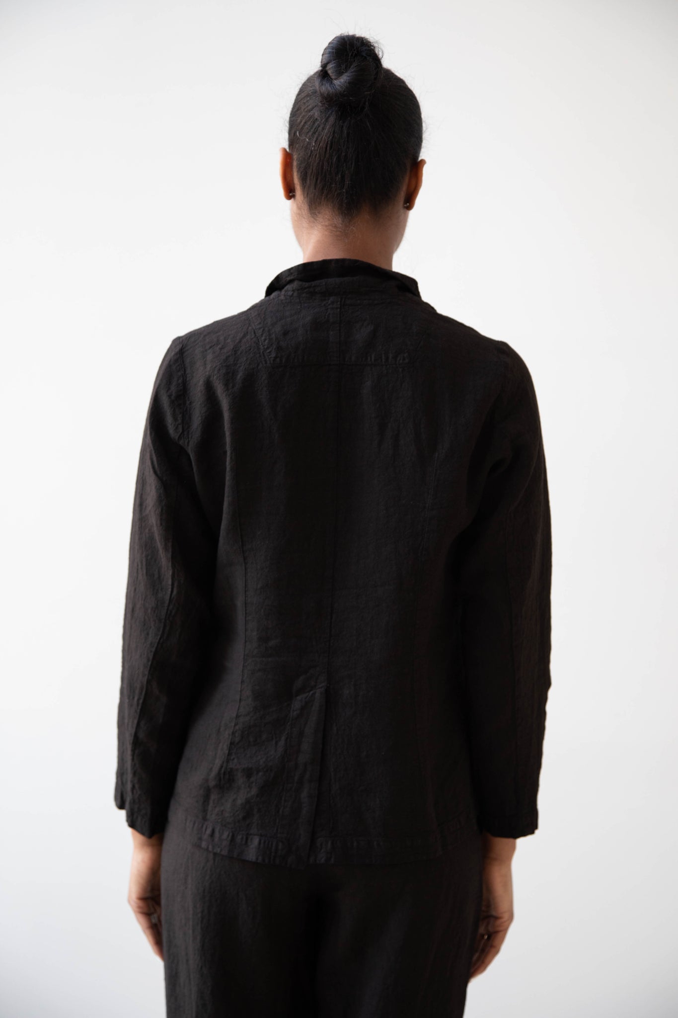 Manuelle Guibal | Linen Jacket in Black