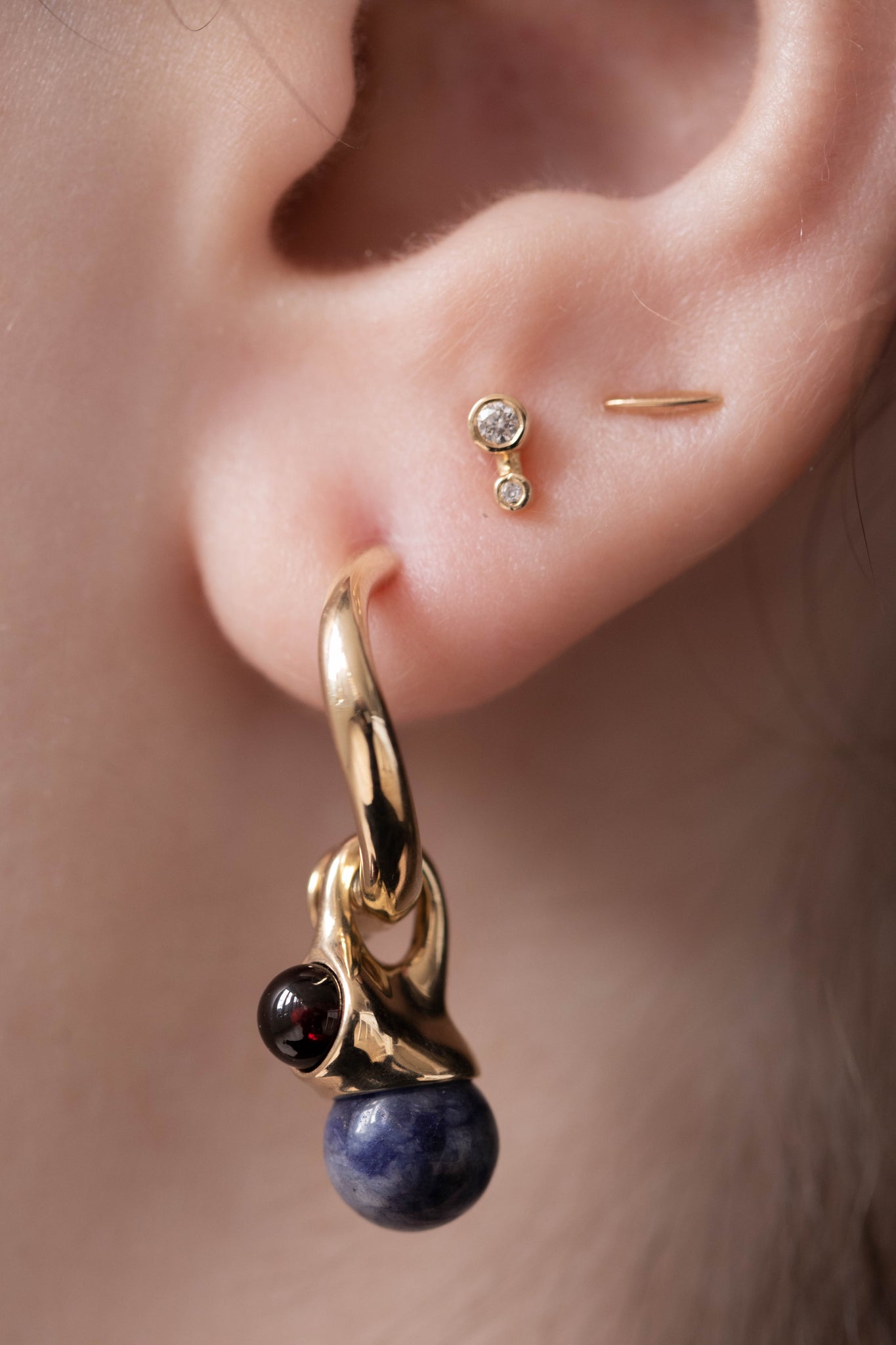 Quarry Aren Earrings in Brass & Garnet
