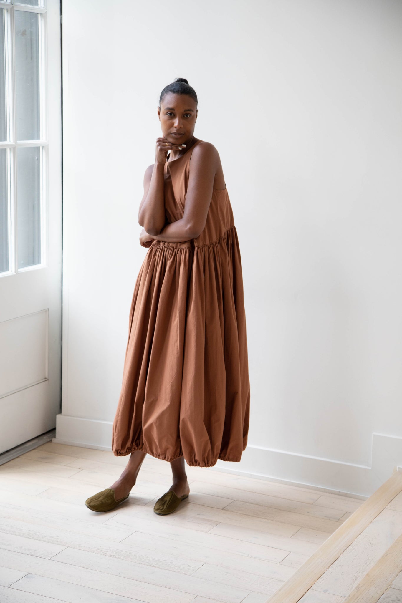 Sayaka Davis | Balloon Dress in Coffee