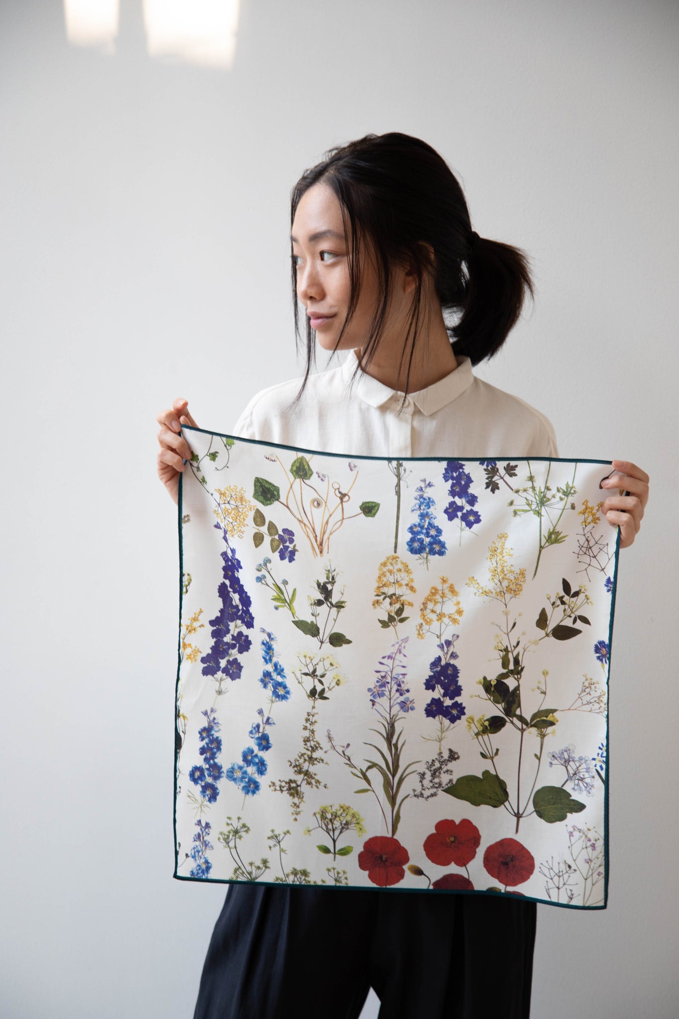 Aseedonclöud Pressed Flower Scarf in Cotton Silk