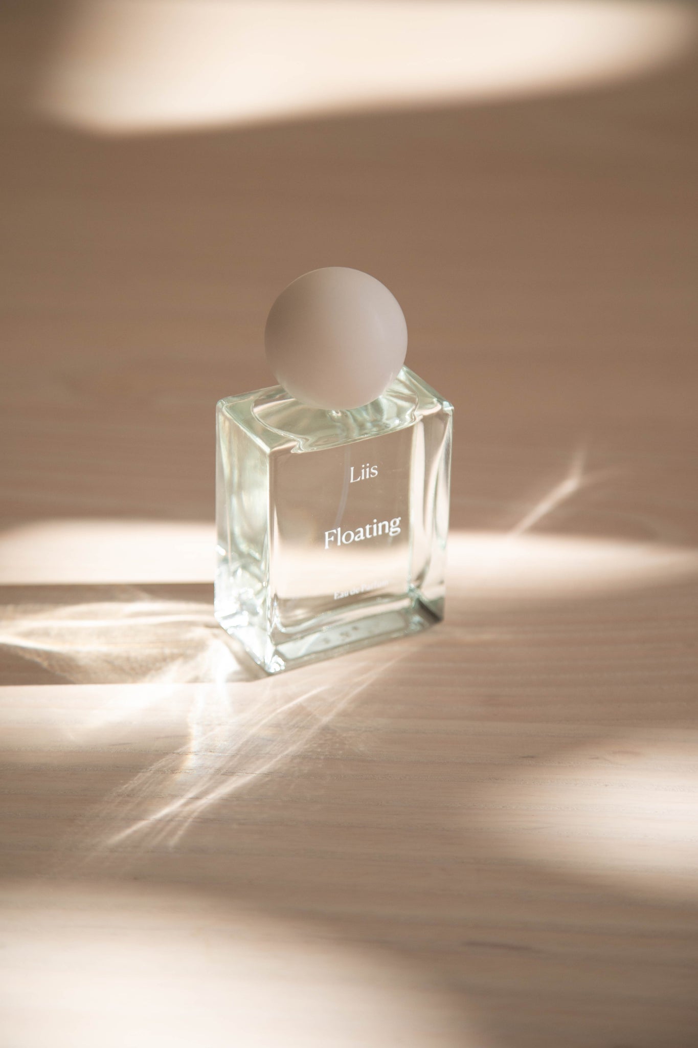 Liis Fragrances | Floating