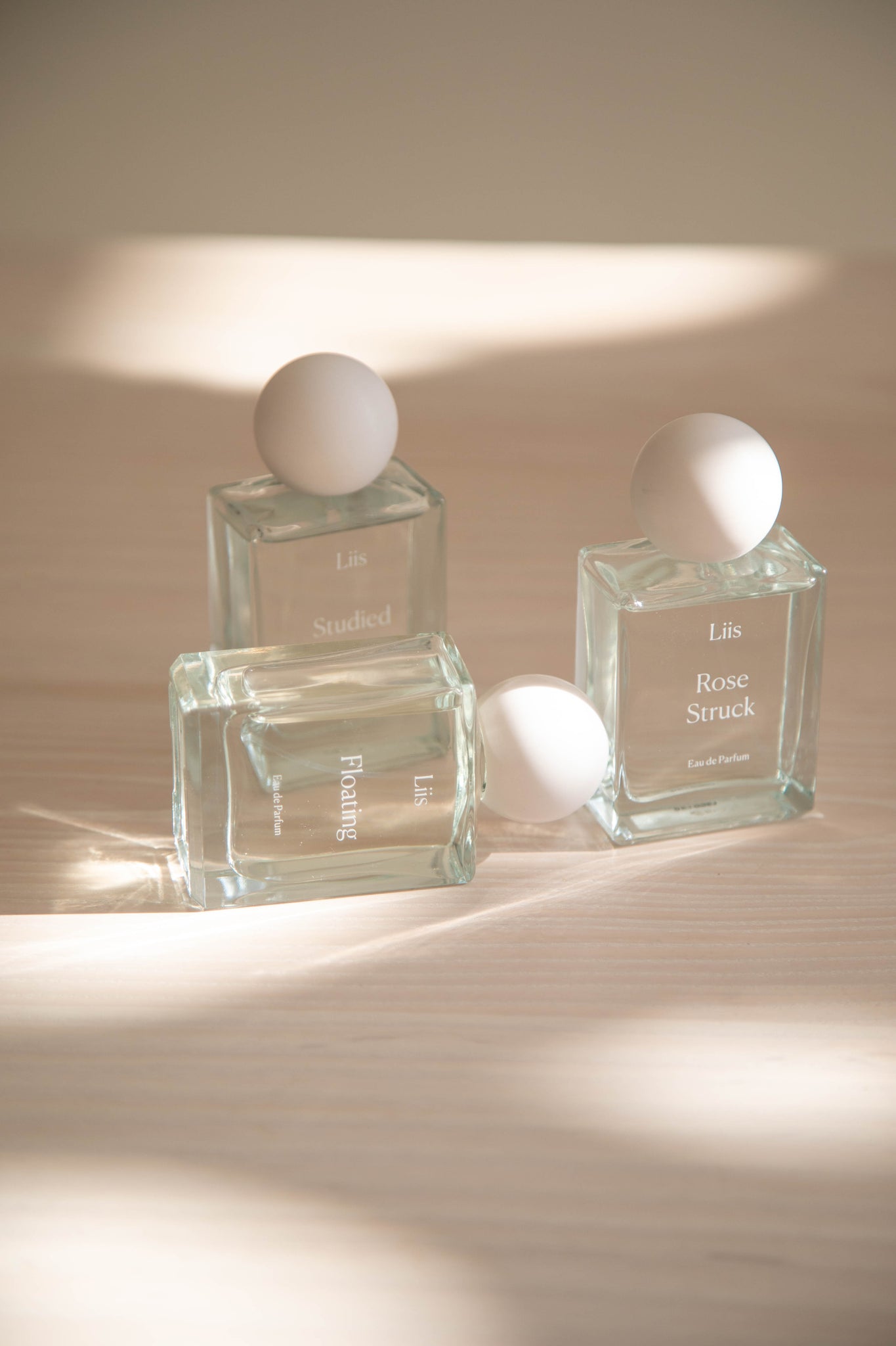 Liis Fragrances | Floating