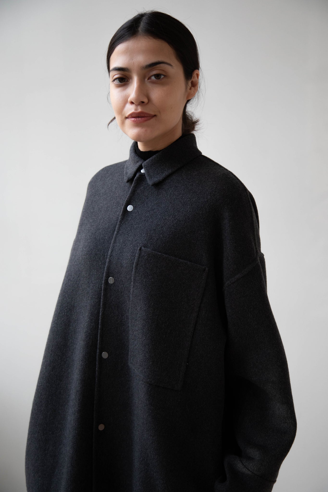 Aton Cashmere Jacket in Charcoal