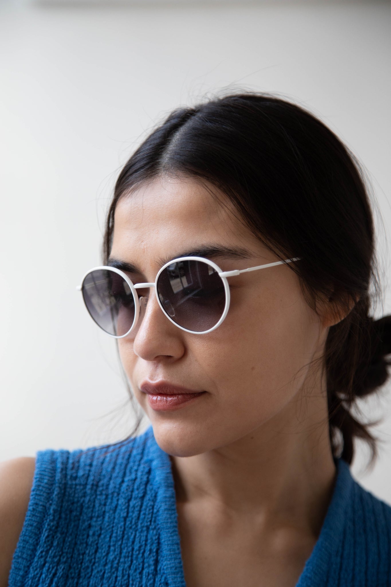 rennes — Eva Masaki   Taea Sunglasses in White