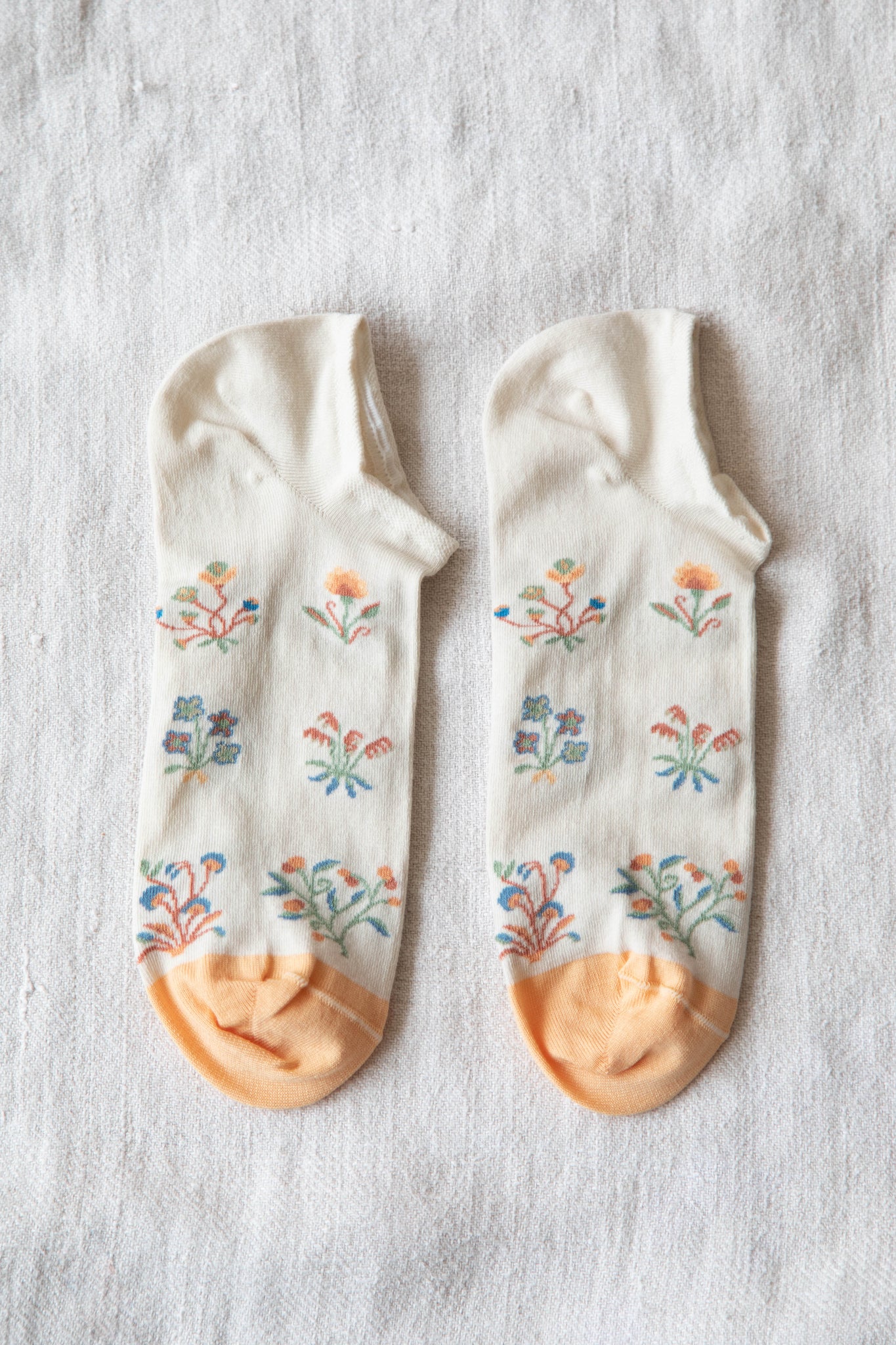 Bonne Maison | Ecru Floral Short Socks