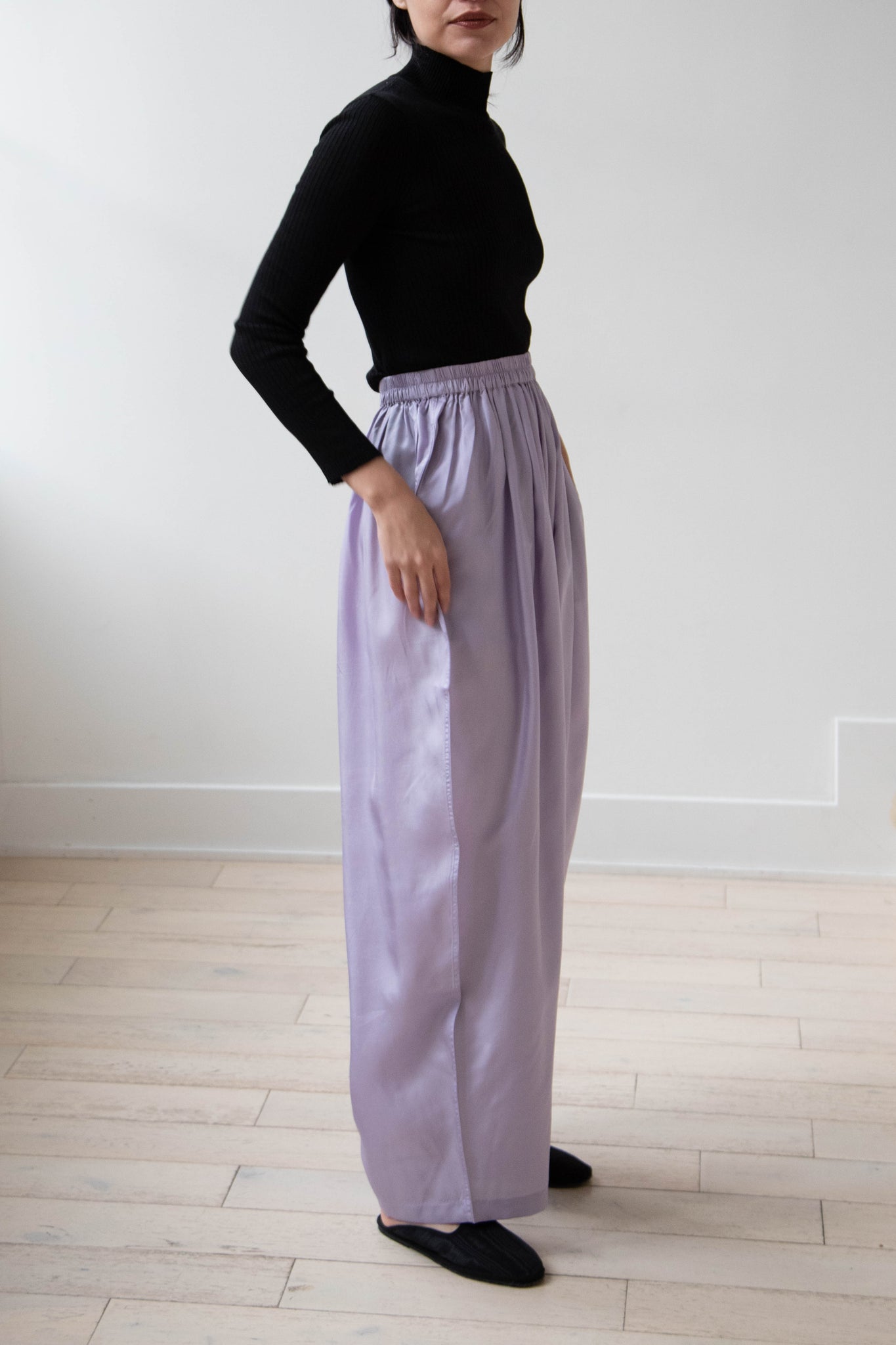 Anaak Thali Cocoon Pants in Lavender Silk