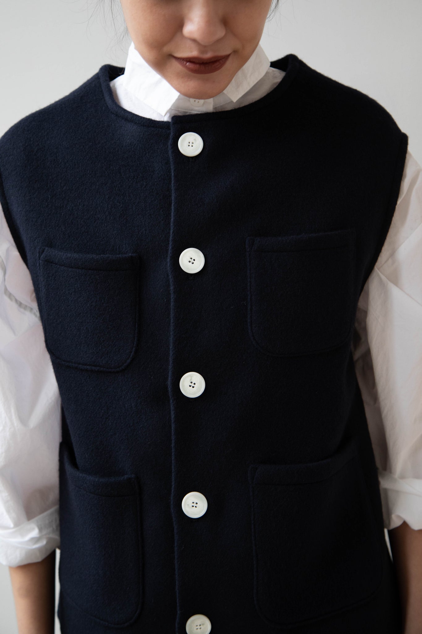 Gram Wool Vest in Navy