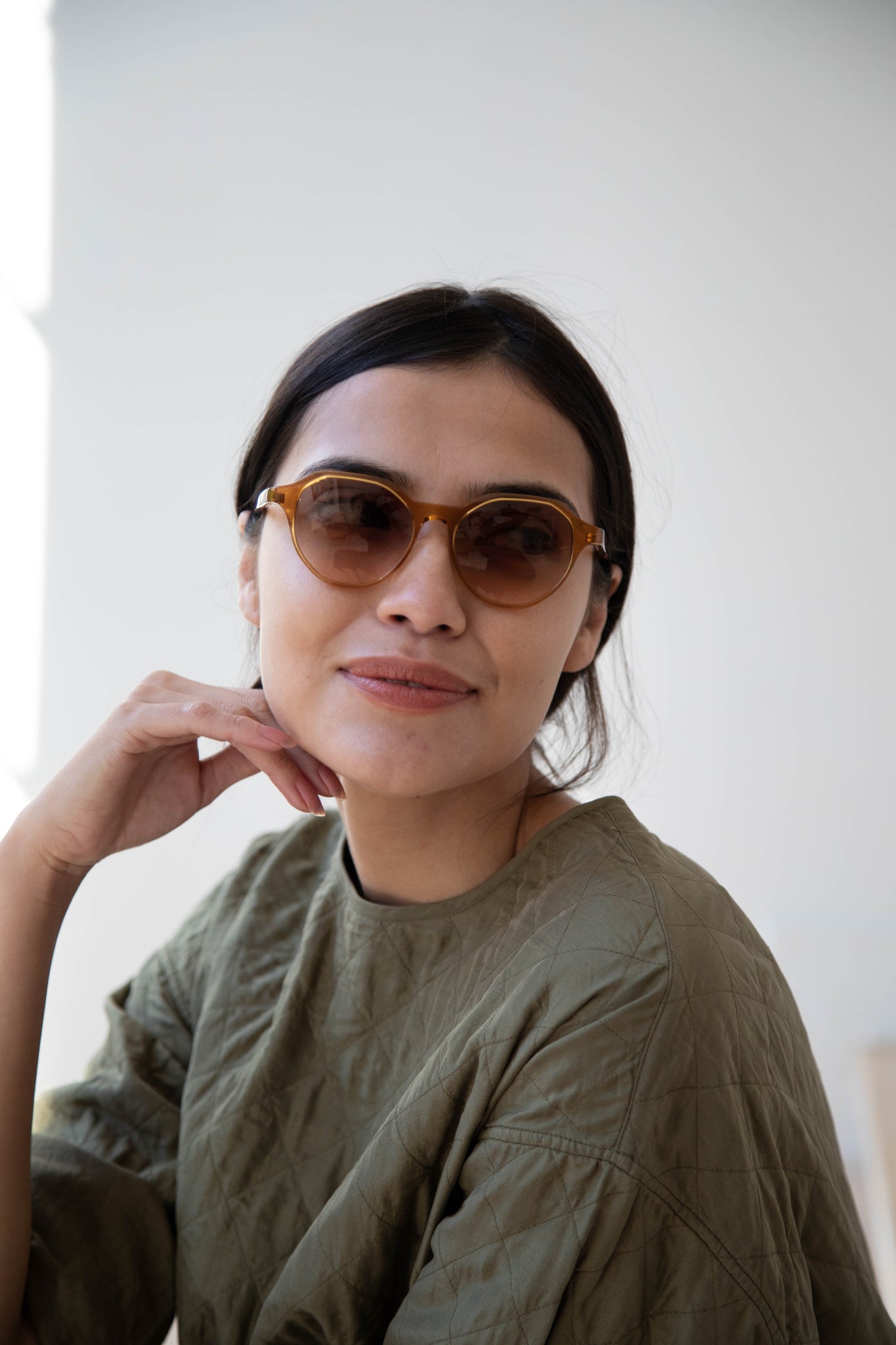 Eva Masaki Mouse Sunglasses in Golda