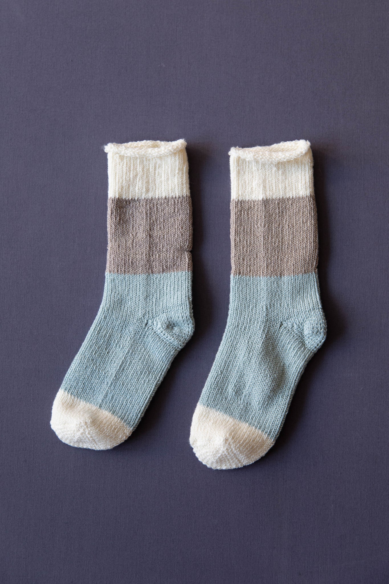 Aseedoncloud Light Blue & Taupe Socks