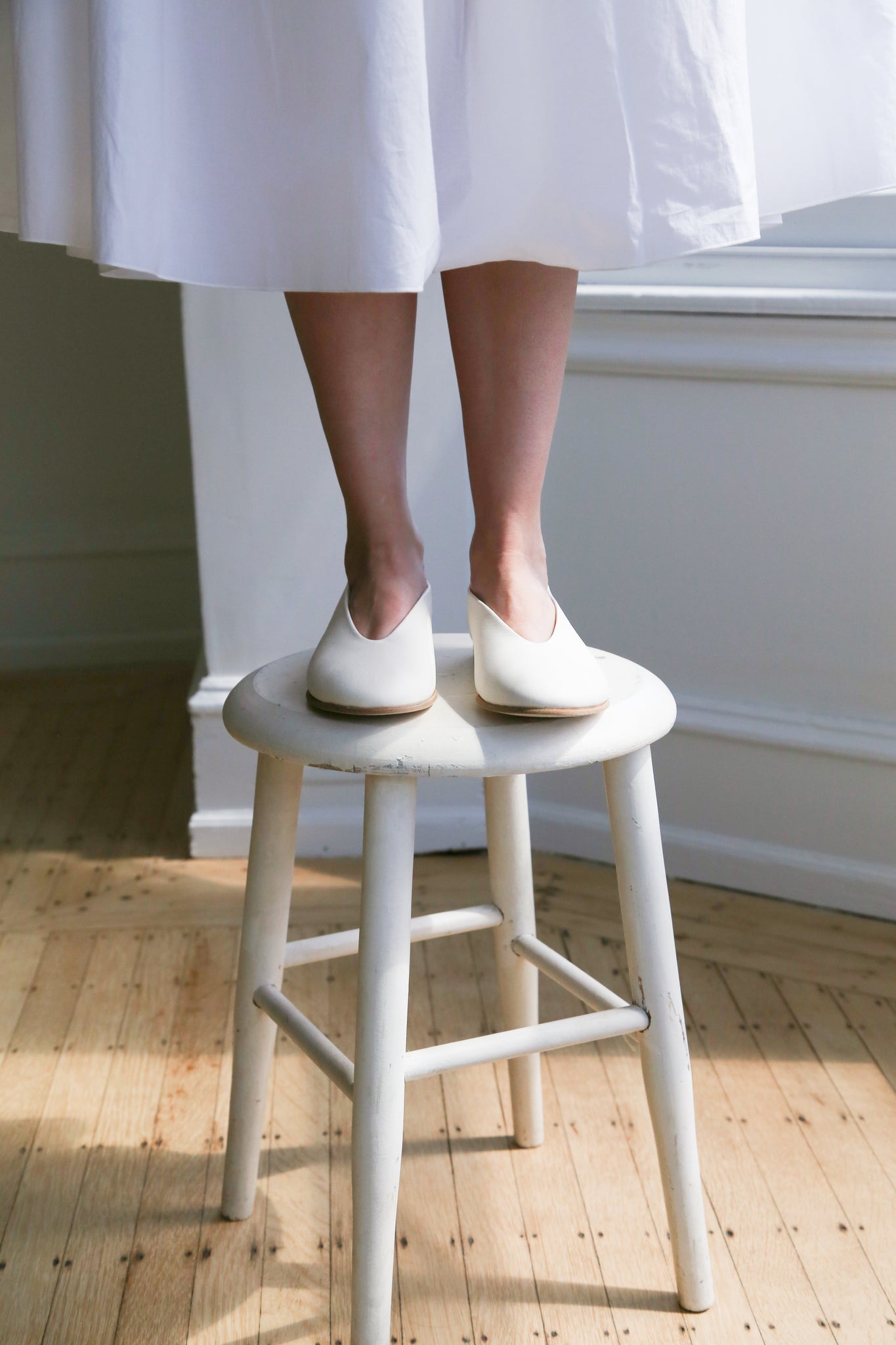 Arts & Science Ballet Flat in Ivory